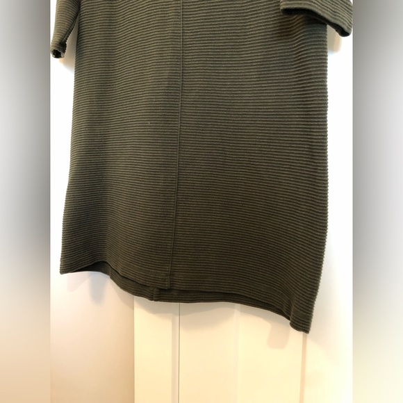 Vineyard Vines ribbed dress size medium - Picture 11 of 11